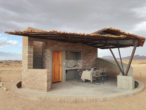 Tente (Site, no Tent provided) | Literie fournie