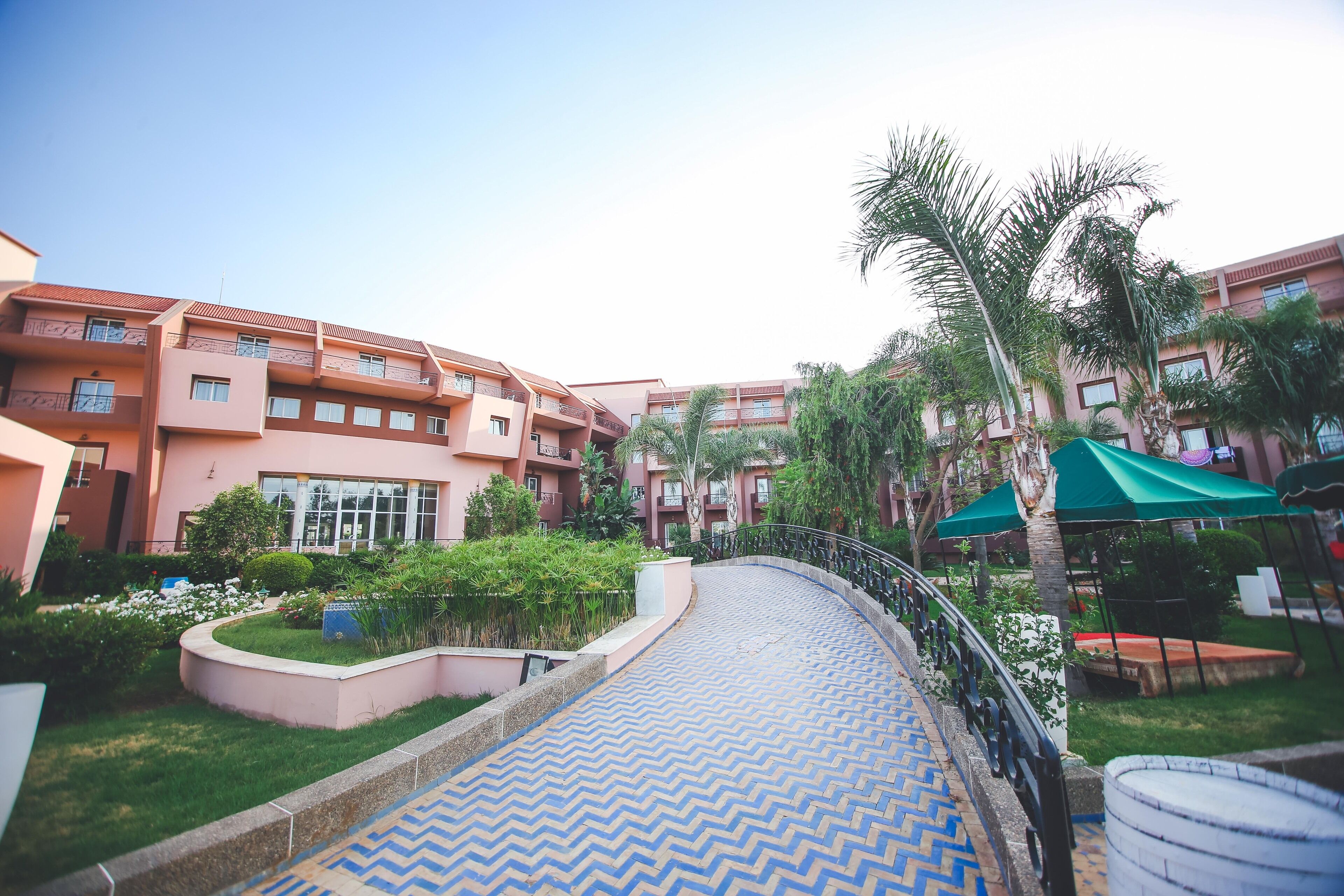 Breakfast, lunch, dinner served; international cuisine, pool views 