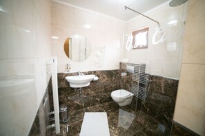 Classic Double Room | Bathroom - Guest House Ćiro (Sarajevo)