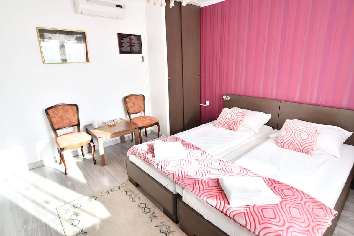 Premium bedding, minibar, in-room safe, blackout curtains