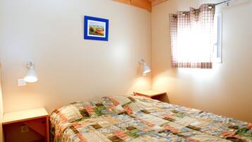 Chalet (Festival Des Lanternes 1) | 1 bedroom, laptop workspace, soundproofing, iron/ironing board