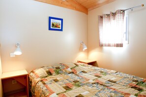 Chalet (Festival Des Lanternes 1)