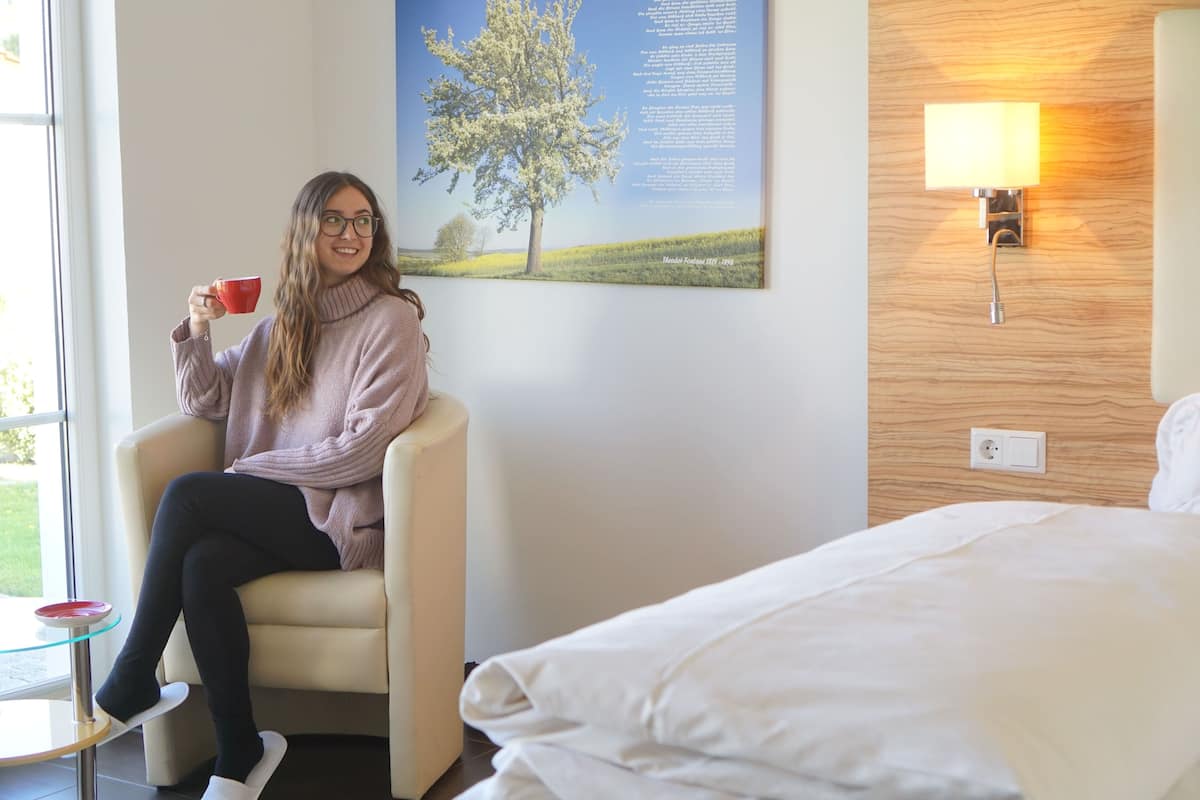 hypo-allergenic bedding, minibar, in-room safe, desk