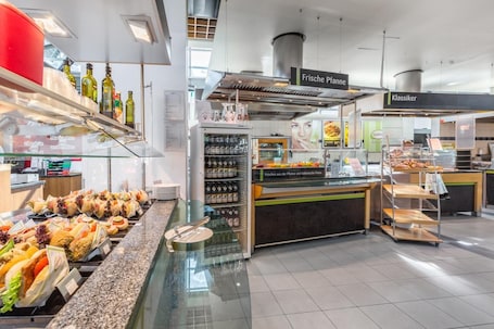 Daily buffet breakfast (EUR 9.95 per person)