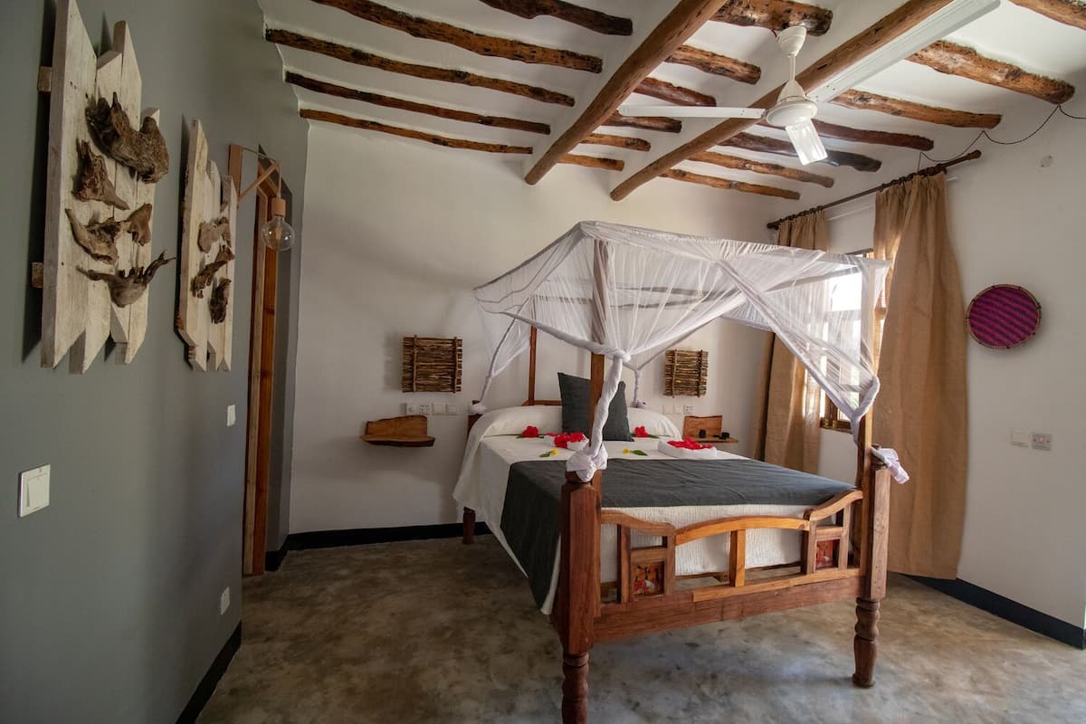 1 bedroom, minibar, in-room safe, individually decorated