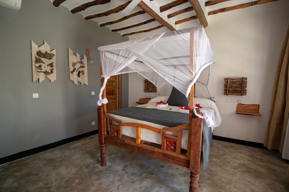 1 bedroom, minibar, in-room safe, individually decorated