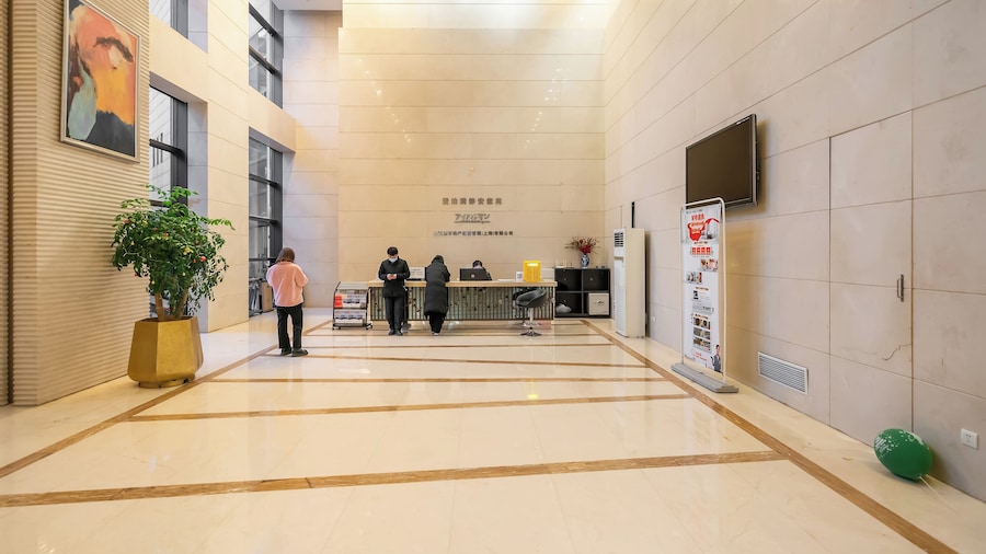 Jing'an Ziyuan Apartment