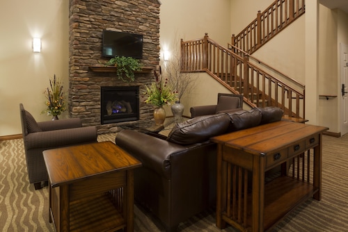 Grandstay Hotel And Suites Luverne