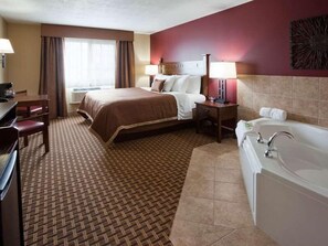 Suite, 1 King Bed, Jetted Tub | Bathroom - Grandstay Hotel And Suites Luverne (Luverne)