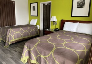 Cortinas blackout, tabla de planchar con plancha y wifi gratis 