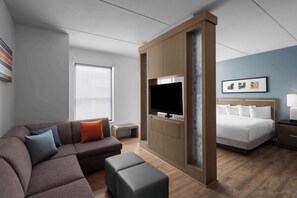Estudi en suite, 1 llit de matrimoni gran | Caixa forta a l'habitació, escriptori i cortines opaques 