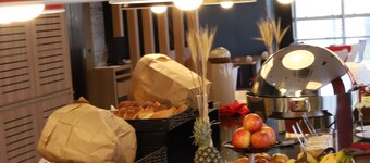 帕索方德中央宜必思酒店