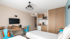 Studio, 2 Single Beds - Appart'City Classic Marseille Euromed (Marseille)