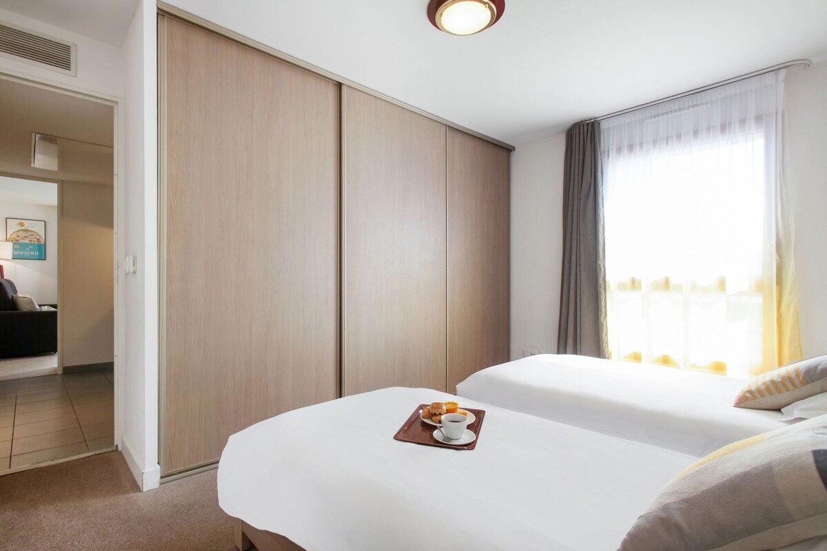 Desk, iron/ironing board (on request), free WiFi, bed sheets