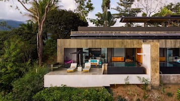 Deluxe Room, Private Pool | Minibar, in-room safe, soundproofing, free WiFi