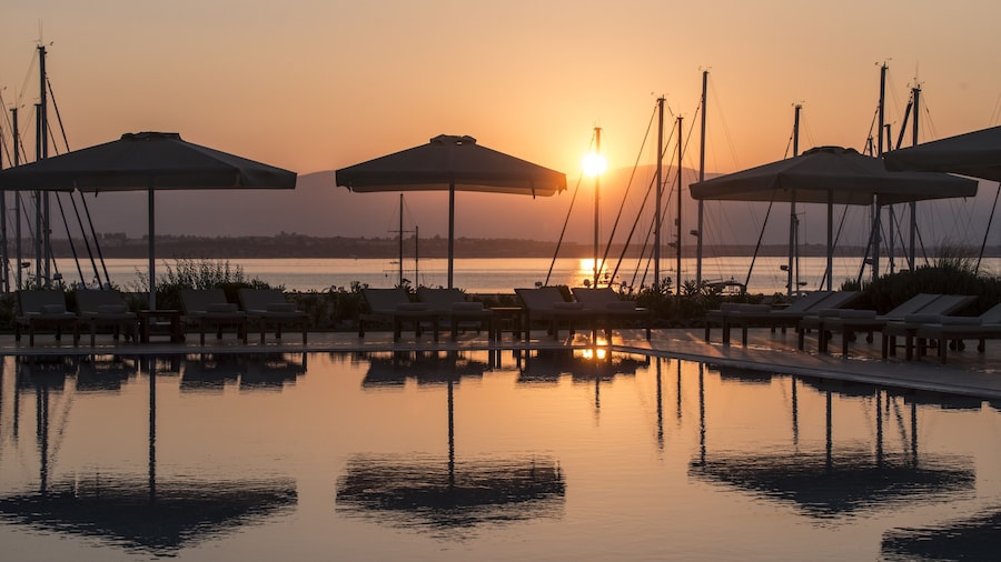 Yacht Club