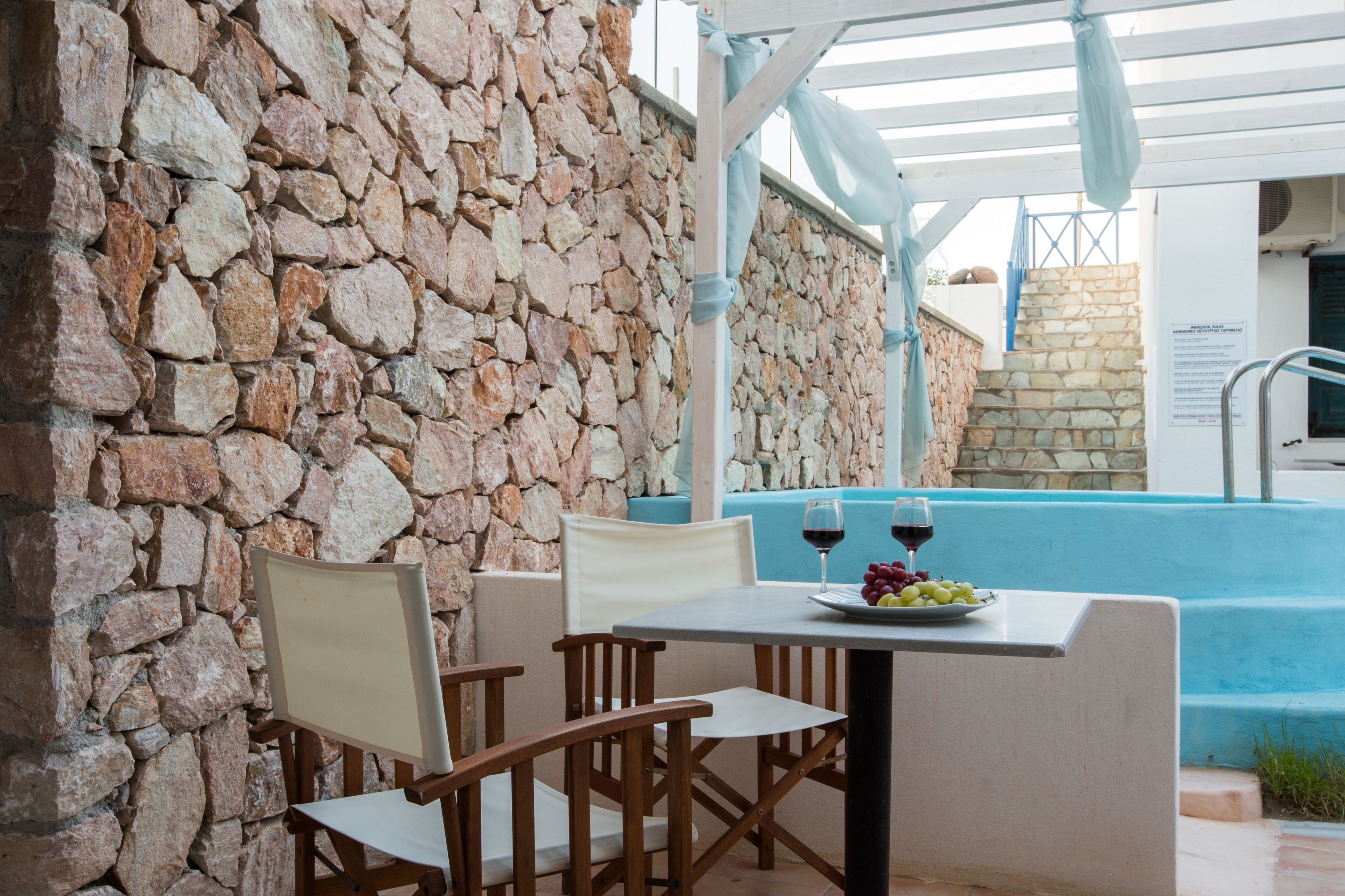 economy room, garden area | terrace/patio