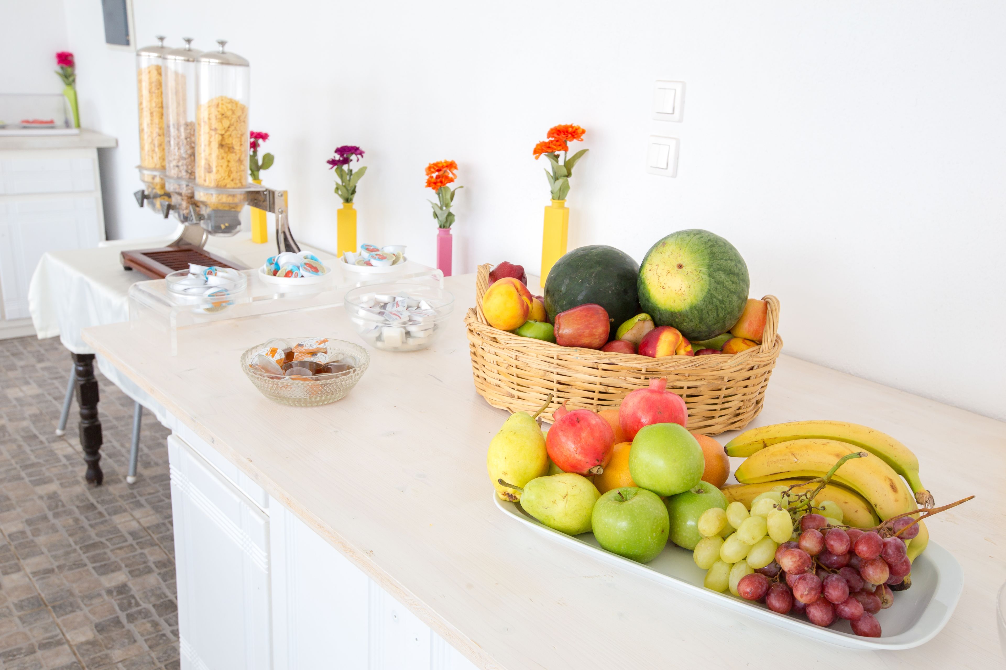 free daily continental breakfast