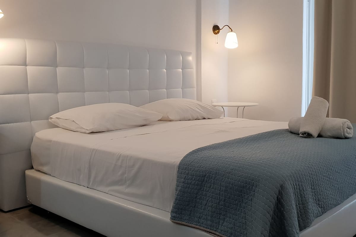 superior room, balcony | 1 bedroom, egyptian cotton sheets, premium bedding, pillow-top beds