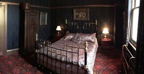 Standard Suite, 1 Bedroom, Non Smoking, Shared Bathroom (Room 3) | Bed sheets - Shakespeare Hotel Surry Hills (Surry Hills)