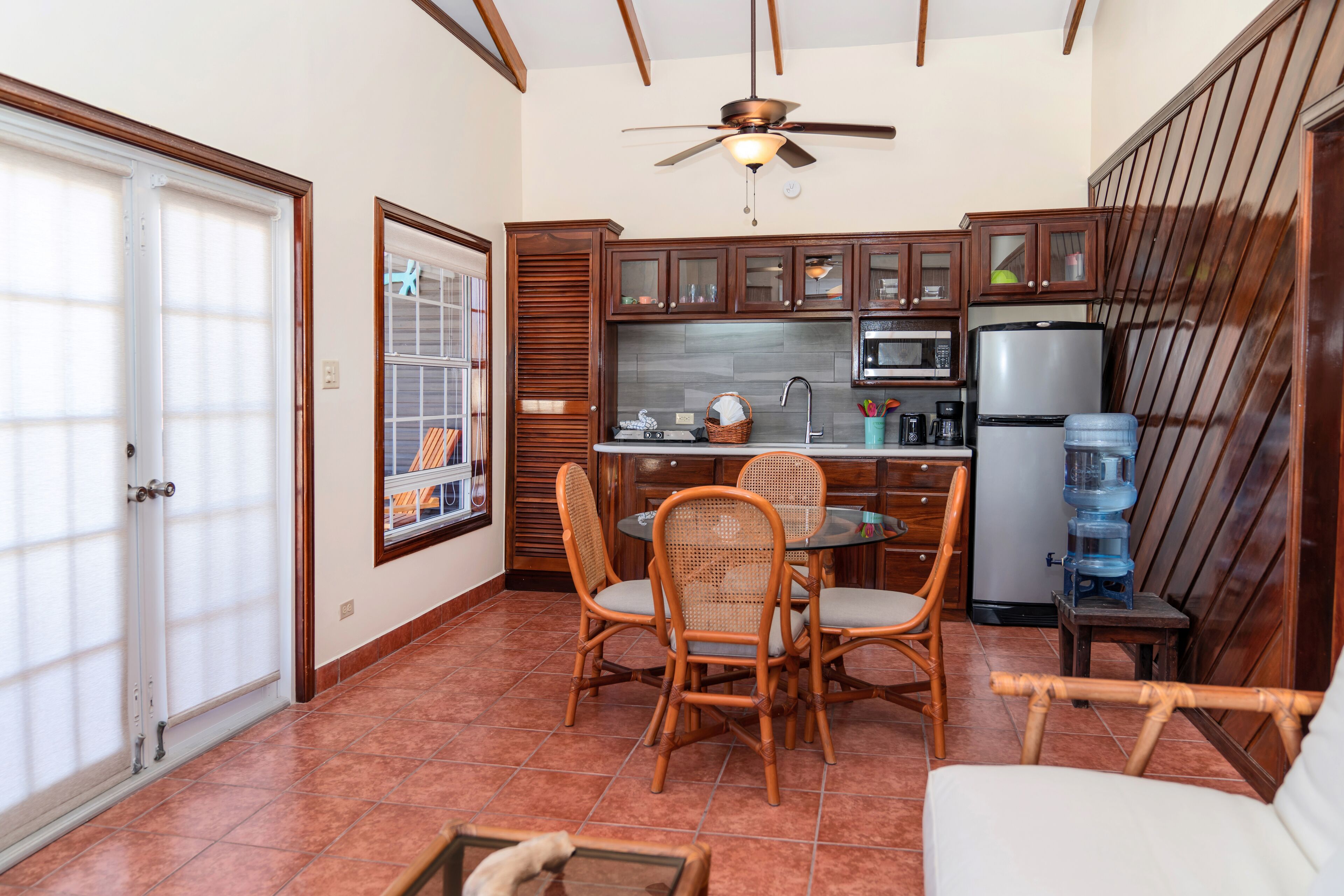 sea view villa | in-room dining