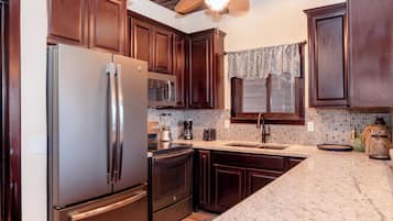 Family Villa, 2 Bedrooms, Garden View, Garden Area | Private kitchen | Fridge, microwave, coffee/tea maker, cookware/dishes/utensils