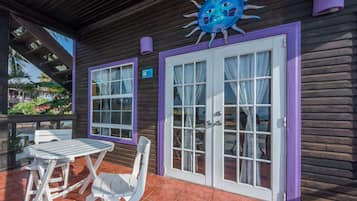 Seafront Villa | Terrace/patio