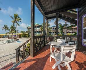 Seafront Villa | Vista a la playa o el mar