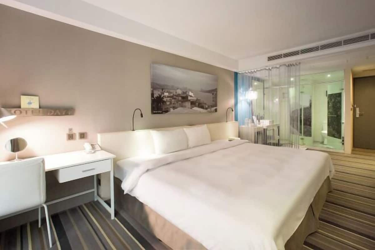 Individually decorated, individually furnished, iron/ironing board