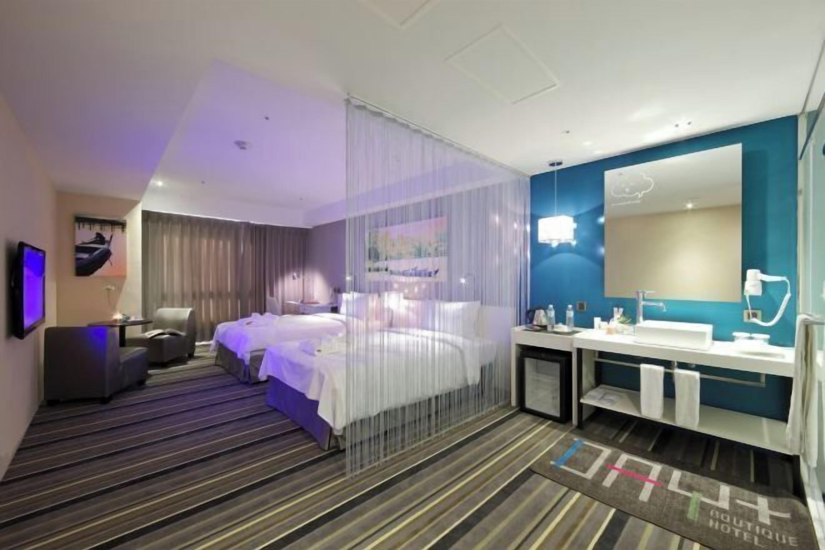 客室ごとに異なる装飾、客室ごとに異なるインテリア、アイロン / アイロン台、WiFi (無料)