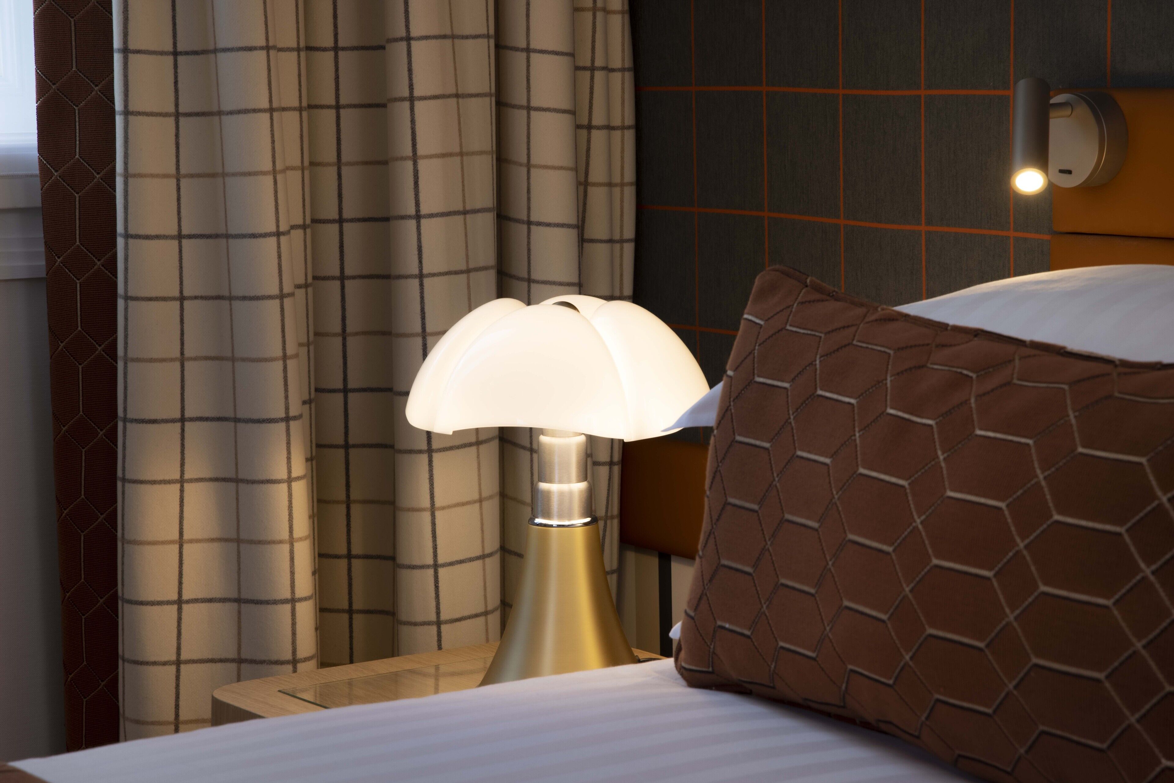 premium bedding, in-room safe, desk, soundproofing