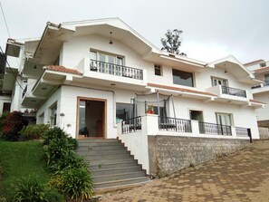Exterior - Berry Hills Resort (Ootacamund)