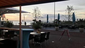 Sun deck