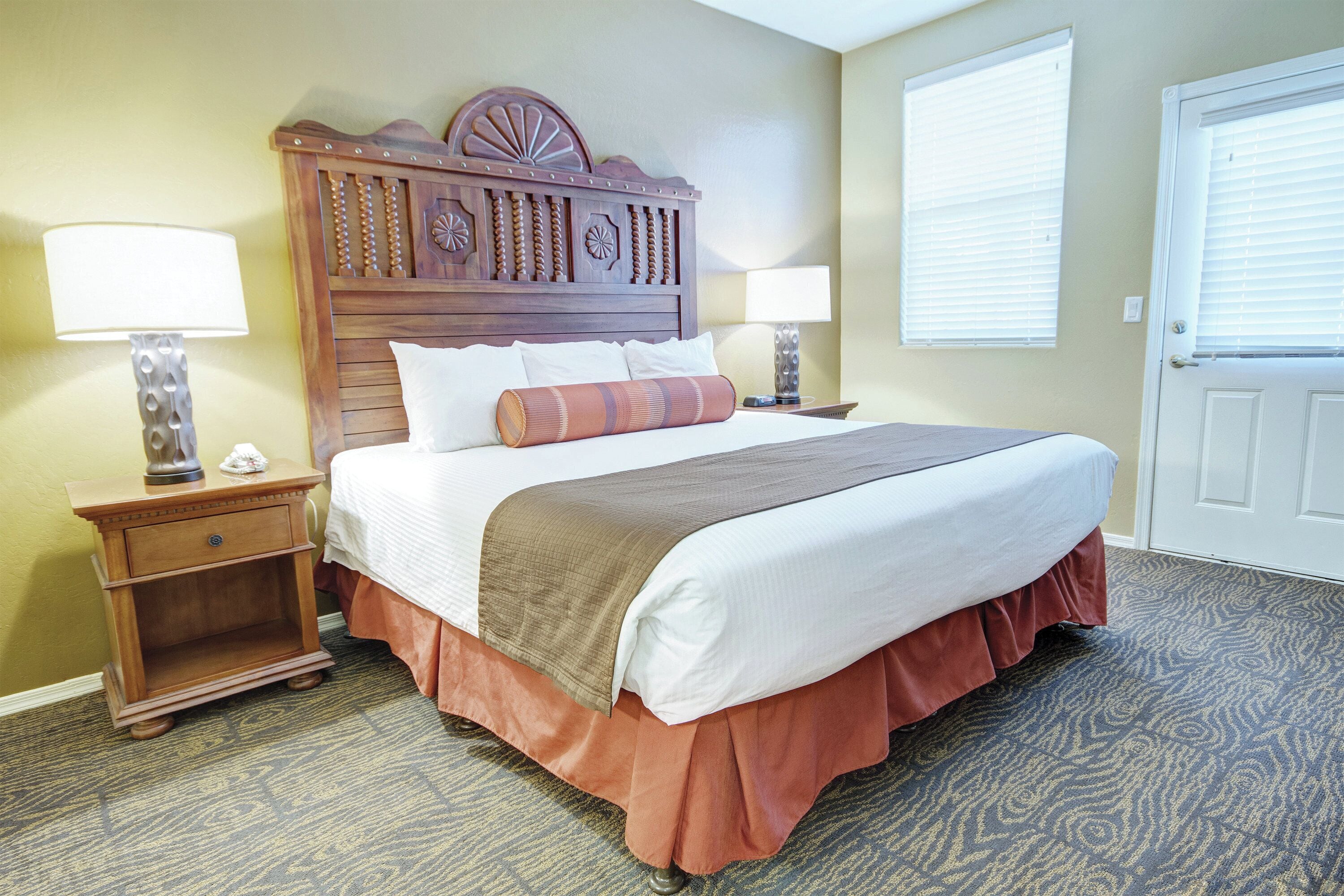 condo, 2 bedrooms, kitchen | 2 bedrooms, desk, iron/ironing board, wifi