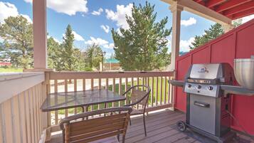 Condo, 2 Bedrooms, Kitchen | Balcony view