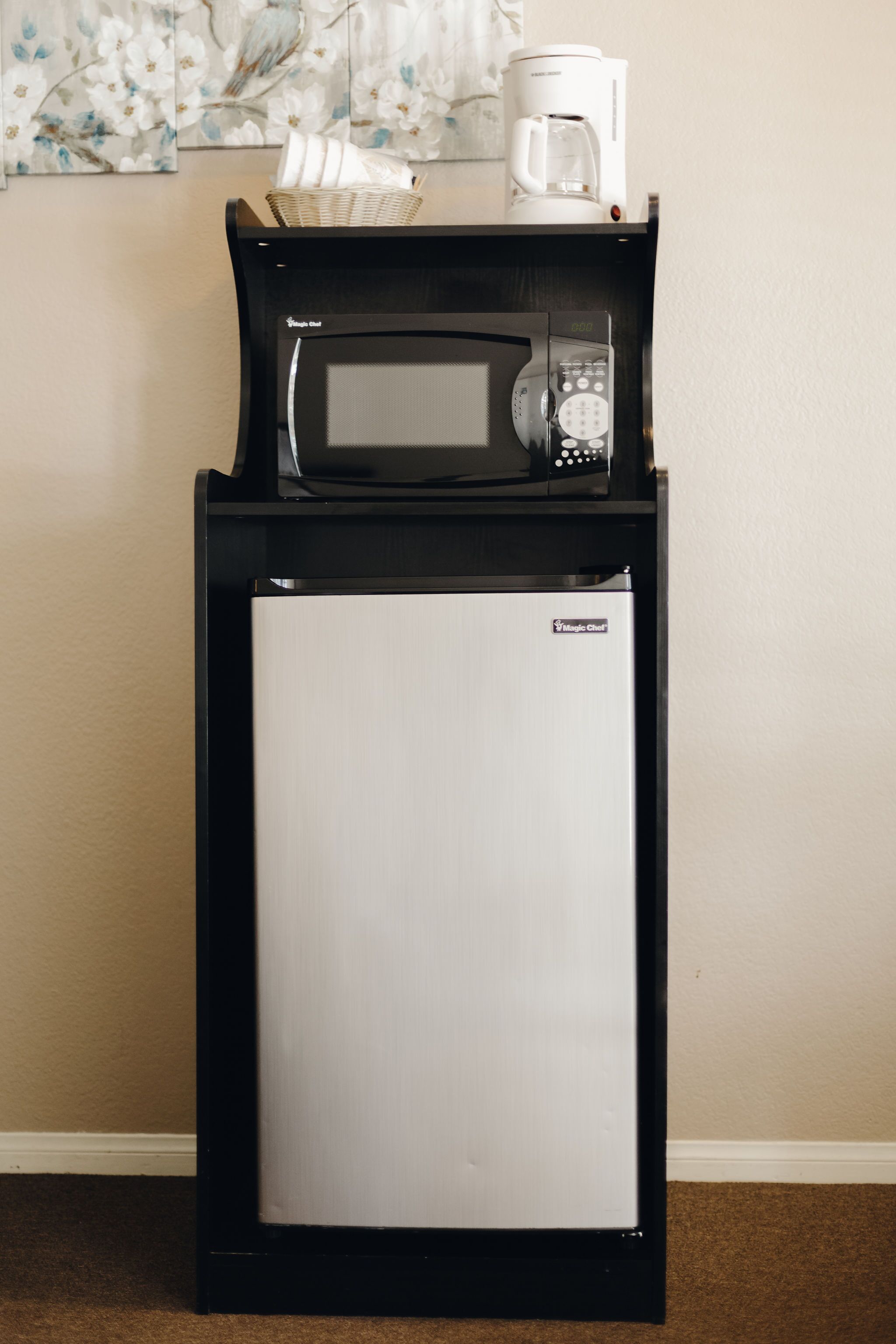 deluxe room, 2 queen beds | mini fridge