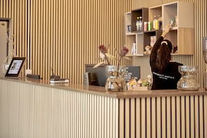 Reception - Moment Hotels (Malmö)