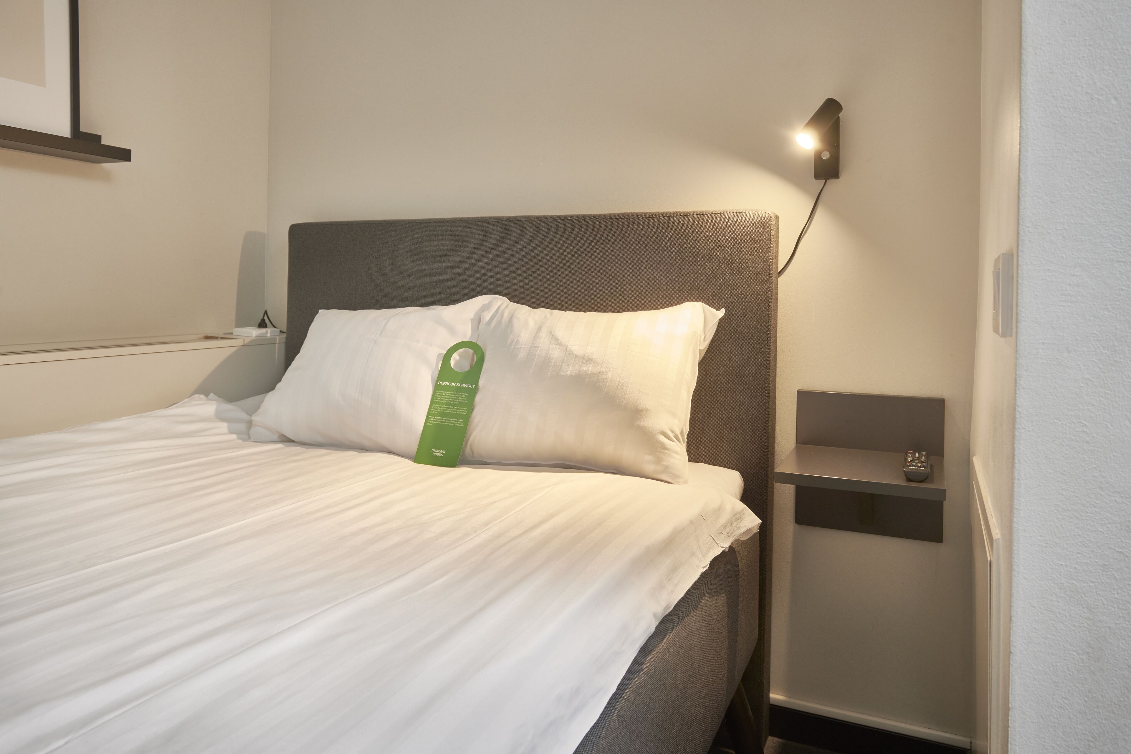 single room, no windows | laptop workspace, free wifi, bed sheets