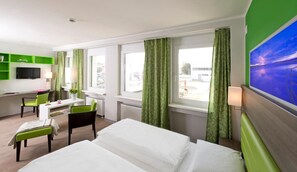 1 bedroom, premium bedding, desk, blackout drapes