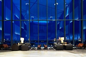 Lobby lounge - Four Points by Sheraton Qingdao, West Coast (Qingdao)