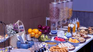 Desayuno bufé gratuito y diario