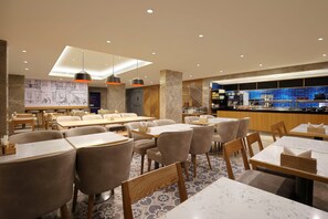 Free daily buffet breakfast  - Holiday Inn Express Ahmdabad Prahlad Nagar by IHG (Ahmedabad)