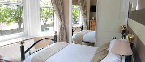 Double Room (First Floor) | Individually decorated, individually furnished, free WiFi, bed sheets