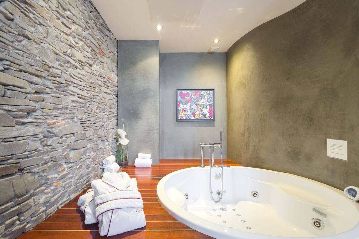 Suite Deluxe, 1 cama doble | Servicio de la habitación