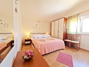 Standard Room without Balcony  - Apartments Rooms PORAT (Split)