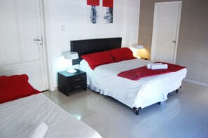 ห้องซูพีเรียดับเบิล | มินิบาร์, ตู้นิรภัยในห้องพัก, ผ้าม่านกันแสง, เปล/เตียงเด็กอ่อน (ฟรี)