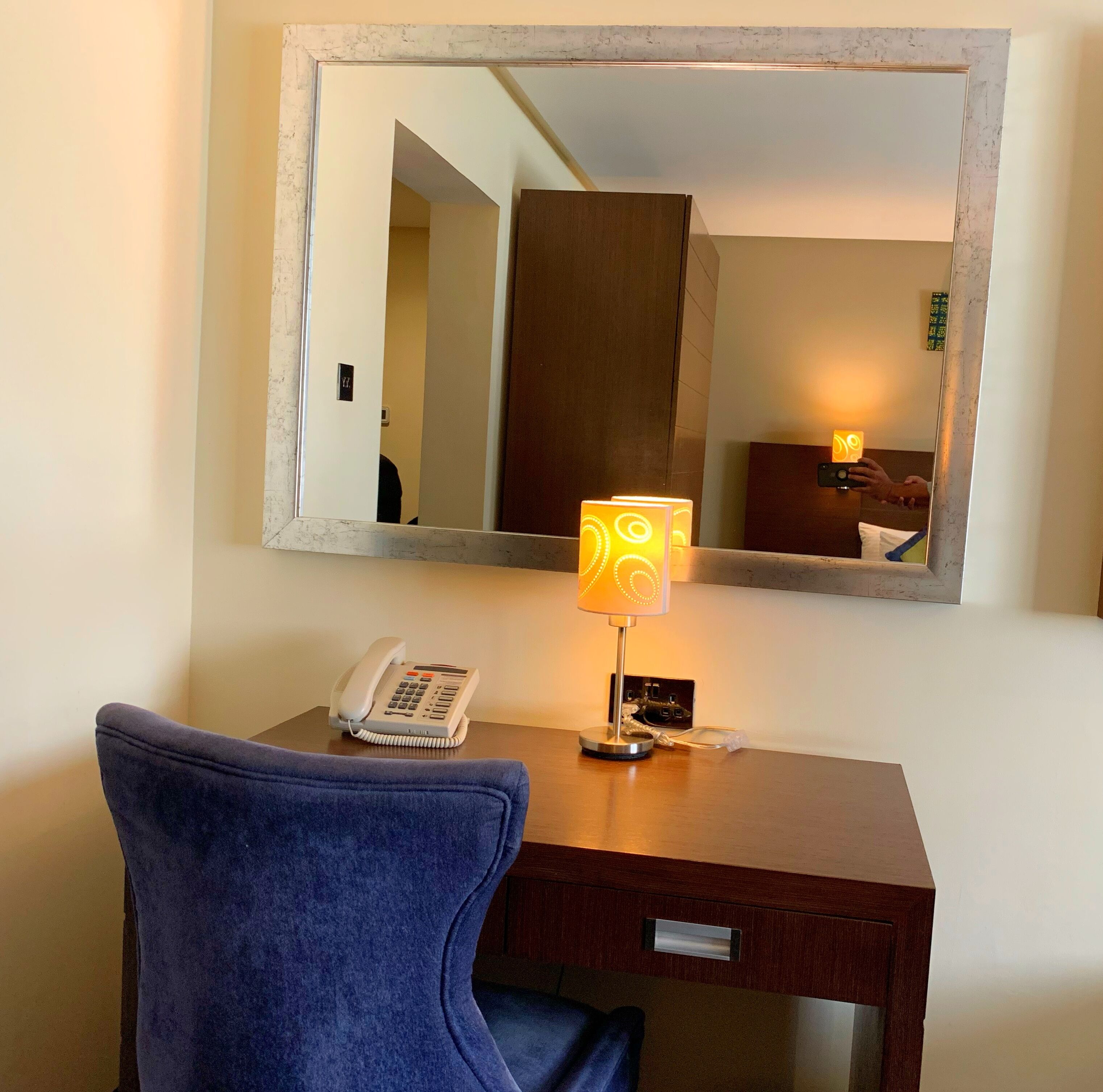 business suite, 1 king bed, smoking, city view | bathroom | rainfall showerhead, free toiletries, bathrobes, slippers