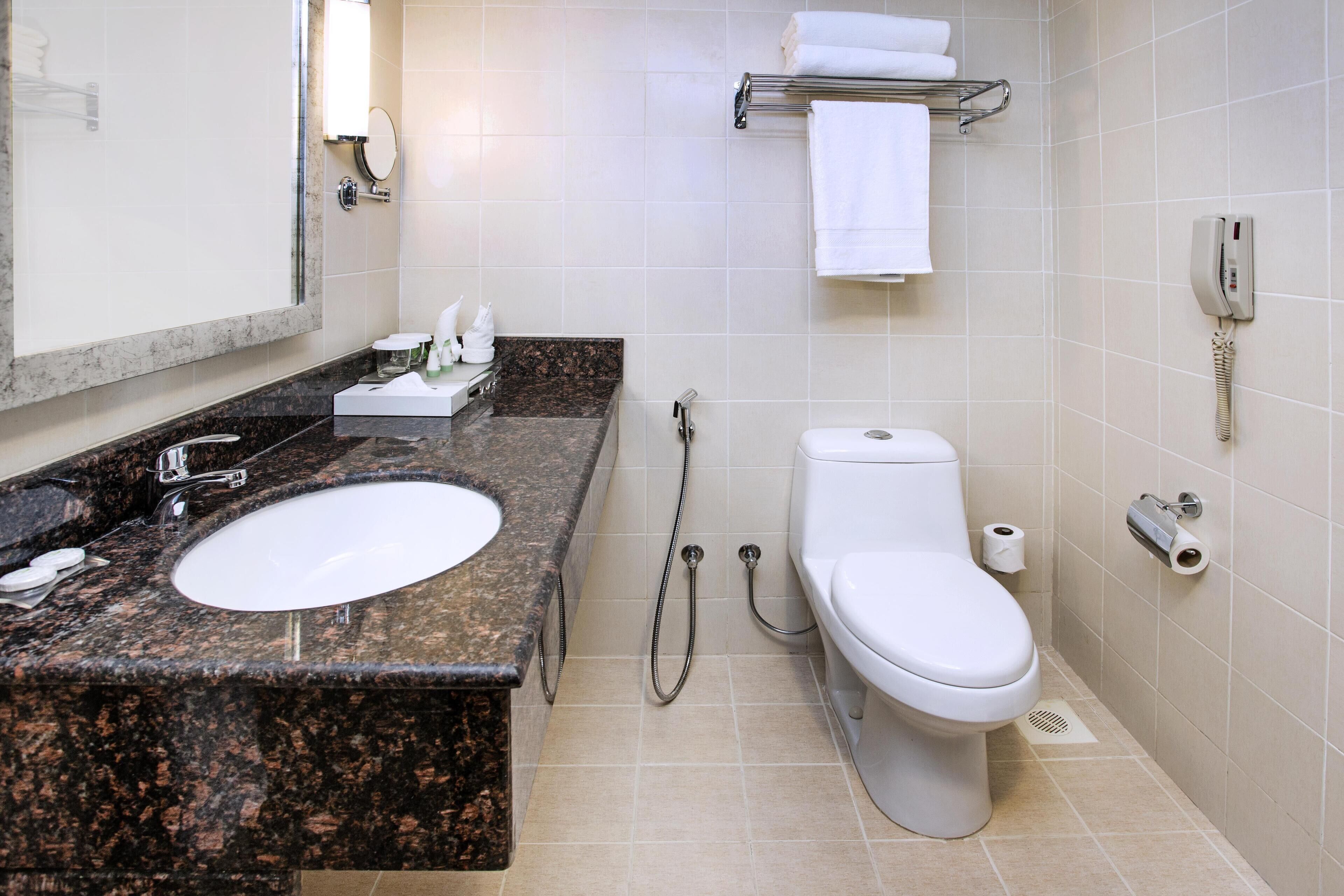 Egyptiske bomuldslagner, senge med topmadrasser, minibar