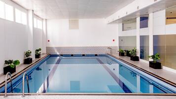 2 piscinas techadas