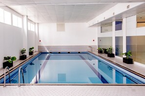 2 indoor pools - Best Western Premier Muscat (Muscat)